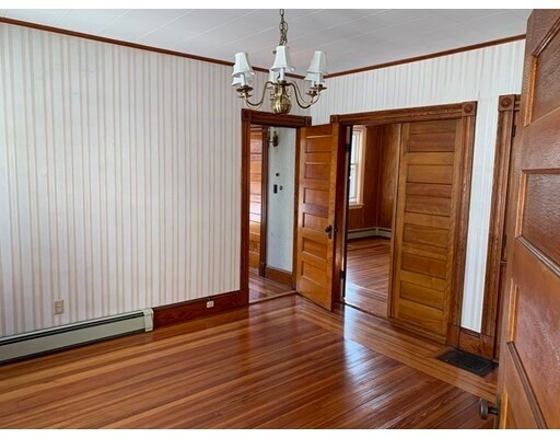 Foto del edificio - 192 Glendale Rd