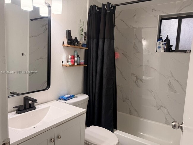 Foto del edificio - 5300 W 21st Ct