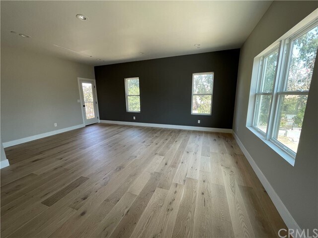 Building Photo - 407 Maple Ave