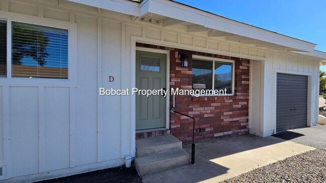 Foto del edificio - 1461 Hussman Ave