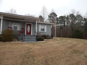 Building Photo - 320 Shortys Hill Dr