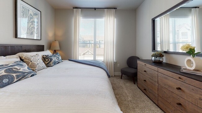 Building Photo - 24002 Colonial Pkwy