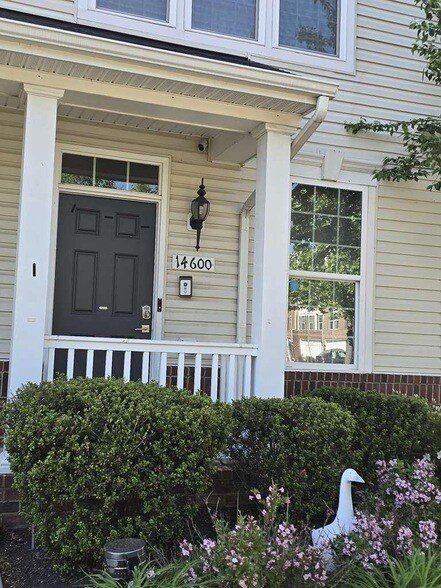 Foto del edificio - 14600 Featherstone Gate Dr