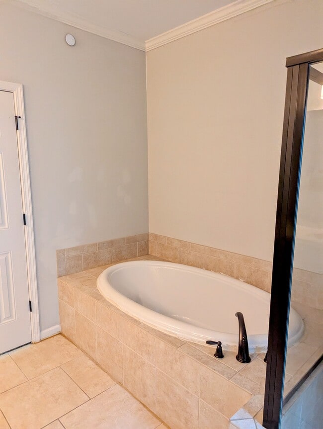 Photo - 913 Dumaine Trce Townhome