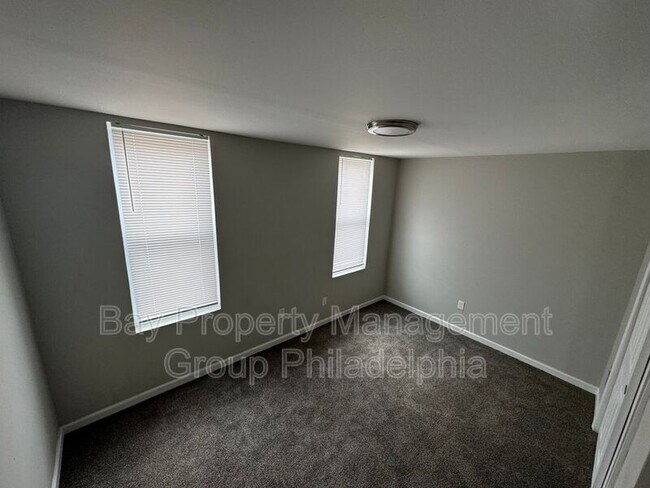 Building Photo - 3039 Page St