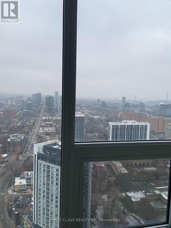 Photo du bâtiment - 251 Jarvis St