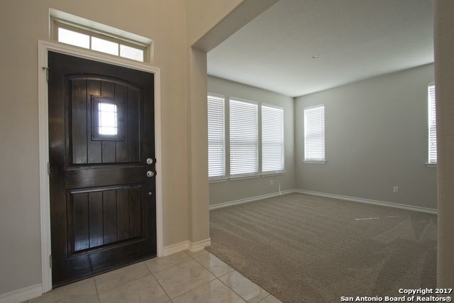 Foto del edificio - 23011 Woodlawn Ridge