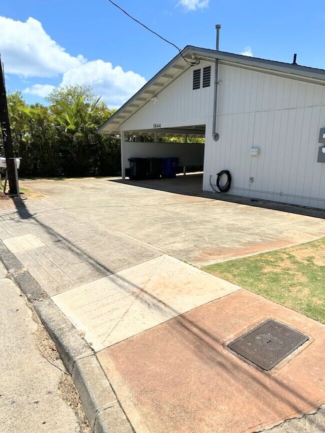 Foto del edificio - Hidden Gem in Kaimuki – 3 Bed, 2 Bath Home