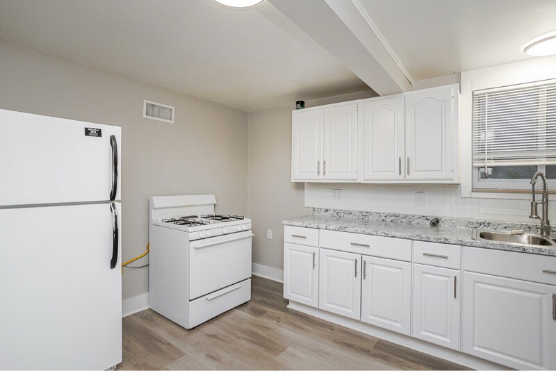 Foto principal - 2146 Wyndhurst Rd