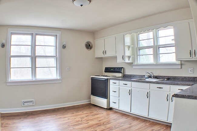 Photo - 43 Beckers Grove Apartment