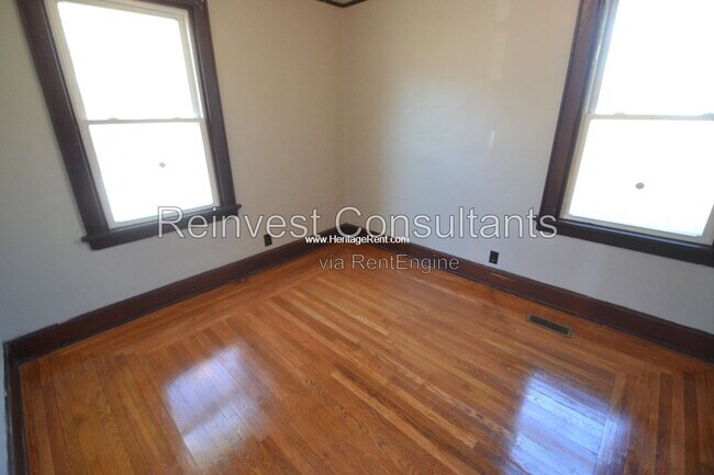 Foto del edificio - 1816 Sterling Ave