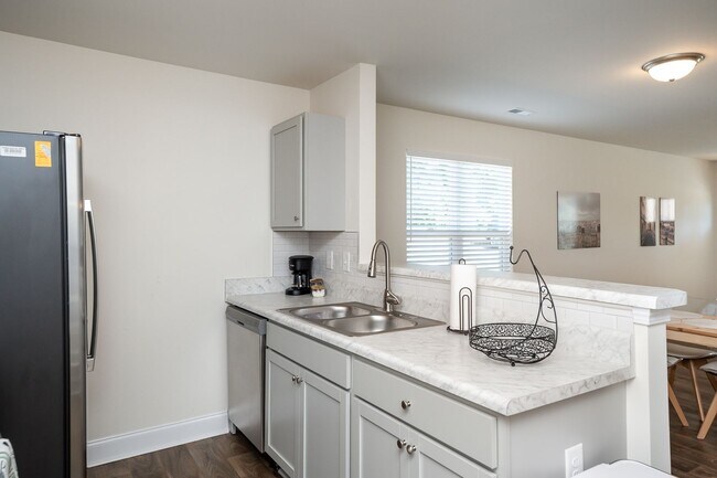 Foto del edificio - 2 Bed, 1.5 Bath Townhome in Downtown Easley is Available