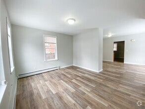 Building Photo - 158 Ward St