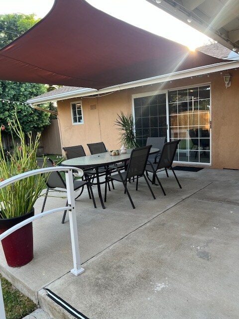 Primary Photo - 712 Pueblo Pl
