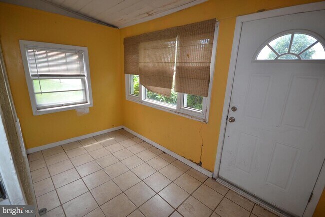 Building Photo - 6 Hilltown Pike