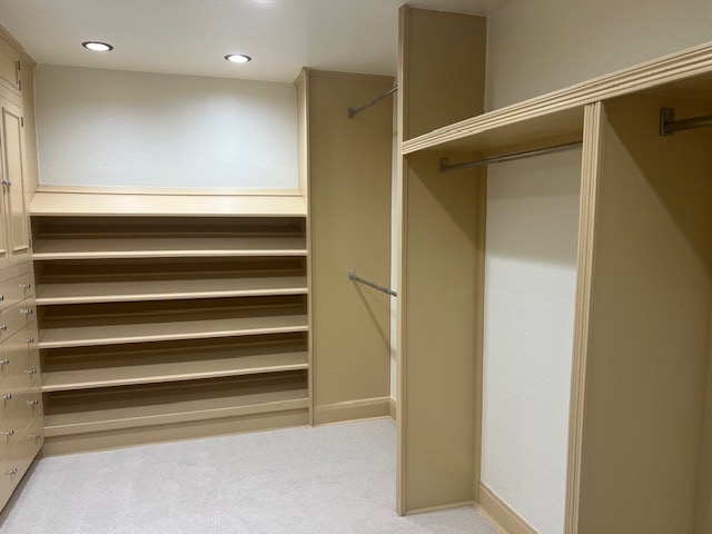 Walk-in closet - 517 Sunset Dr SW