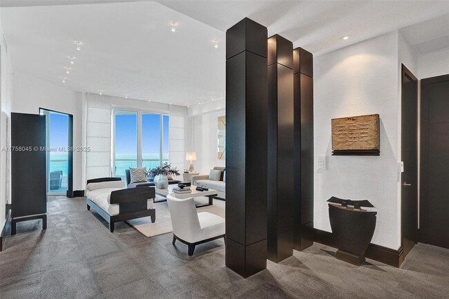 Building Photo - 16047 Collins Ave