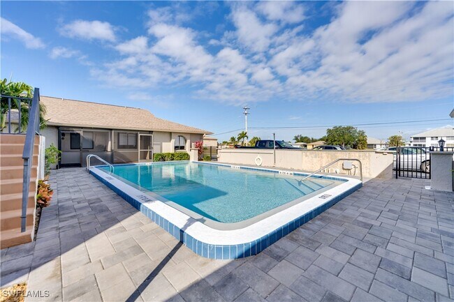 Foto del edificio - 610 SW 47th Terrace