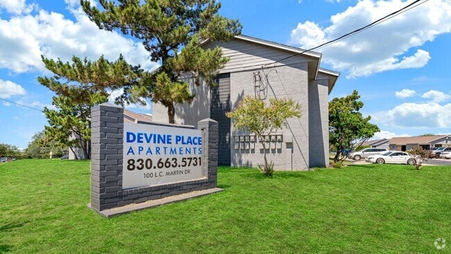 Building Photo - Devine Place Apartments