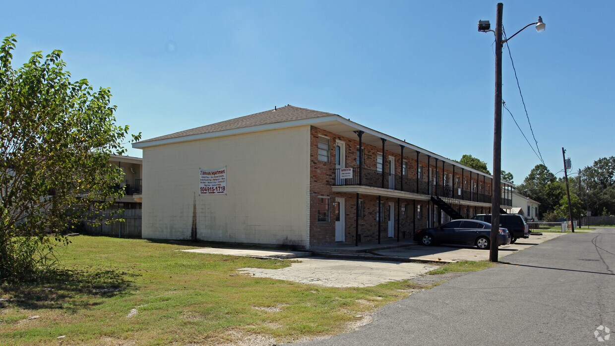 Primary Photo - 1015 Government St