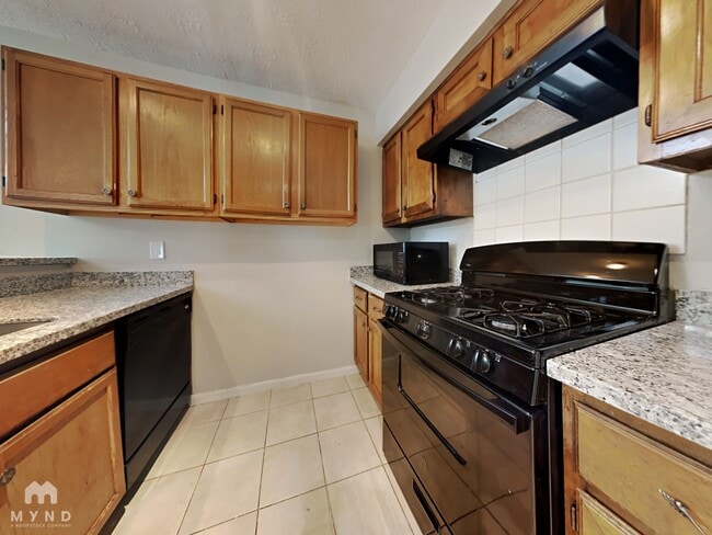 Building Photo - 4159 Amir St