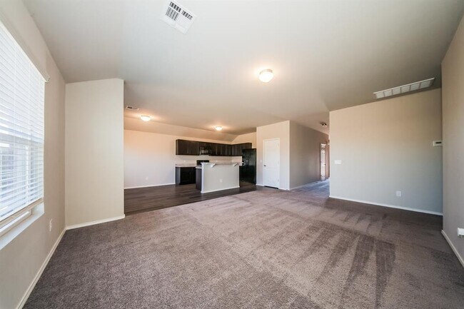 Foto del edificio - 5211 Mac Rd