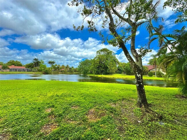 Foto del edificio - 11225 W Atlantic Blvd
