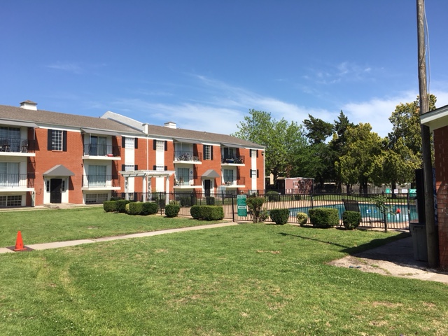 Primary Photo - Yorktown Apartment Homes