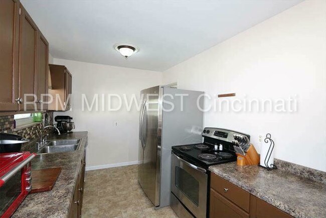 Foto del edificio - 8365 Chesswood Dr