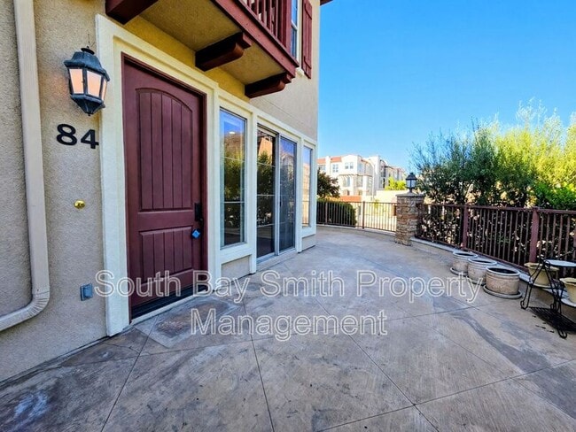 Photo - 84 Palos Verdes Blvd Townhome