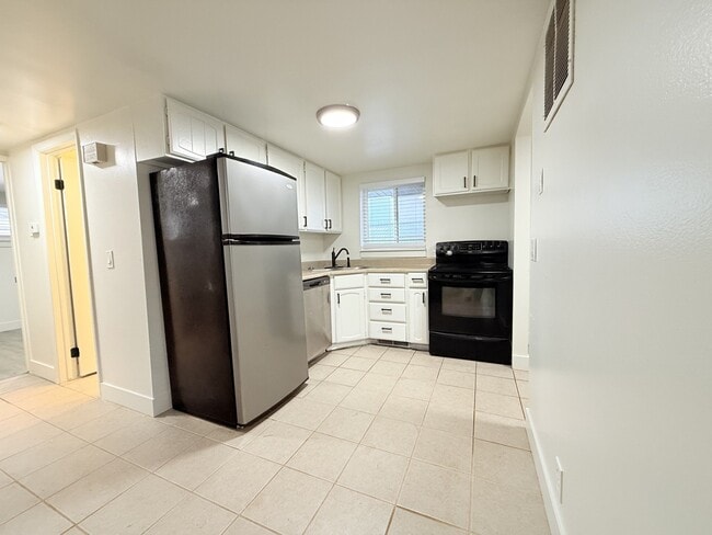 Photo - 3440 S 200 E Apartment