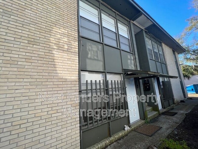 Building Photo - 1318 Sydney Pl