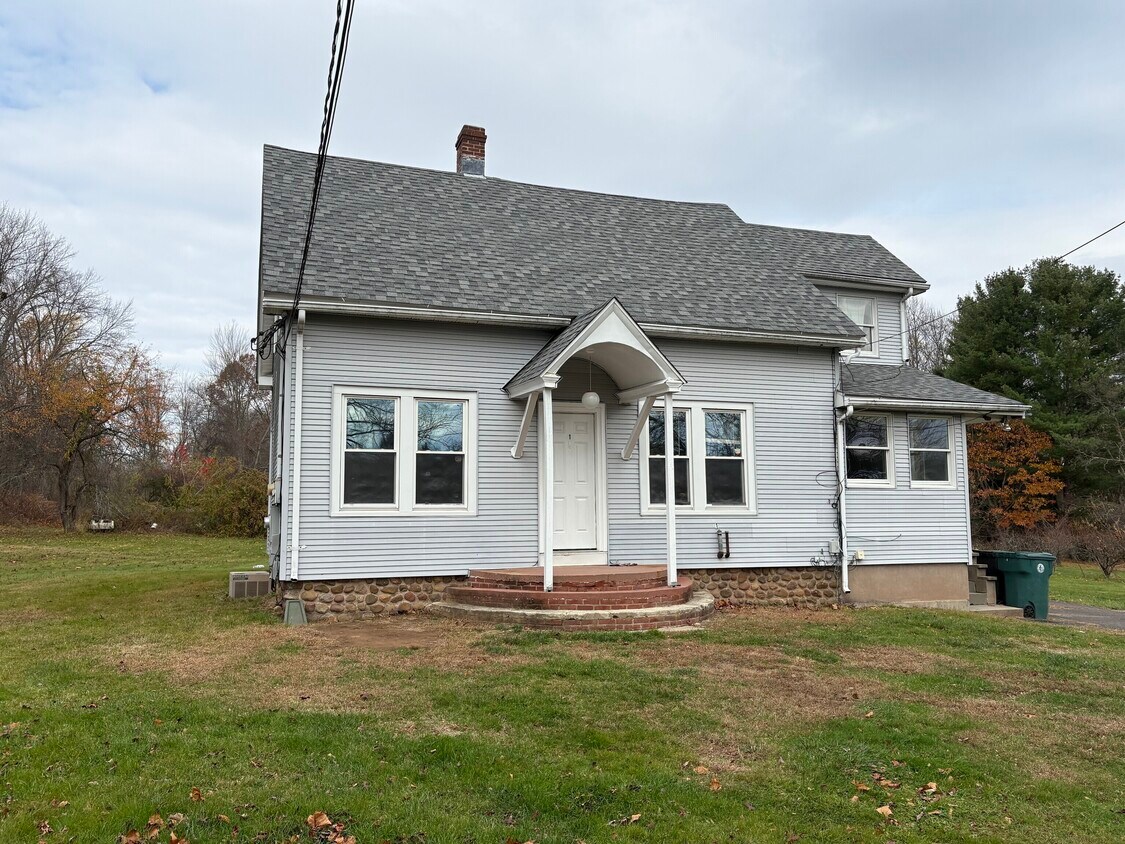 Foto principal - 152 Blacks Rd