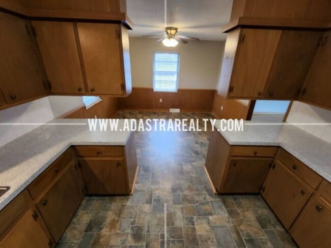 Building Photo - Nice and Affordable 3 Bedroom Duplex in Paola-Coming SOON!!