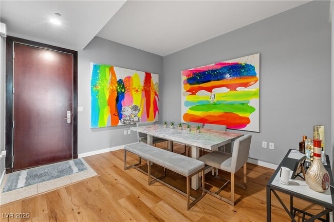 Building Photo - 4525 Dean Martin Dr