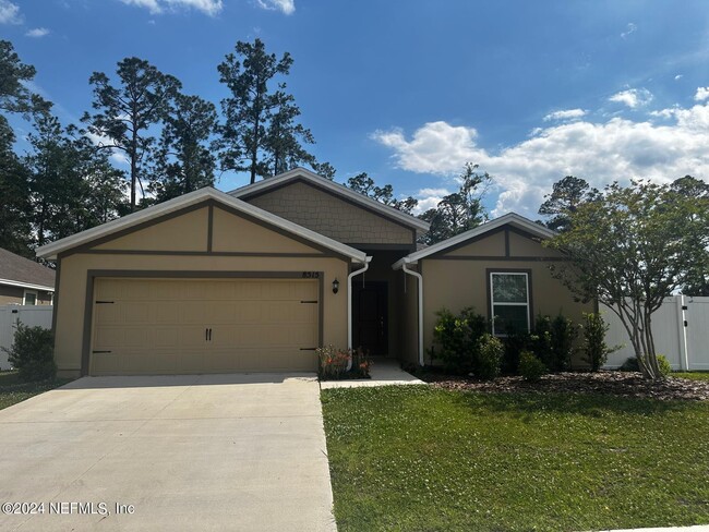 Building Photo - 8515 Lake George Cir E