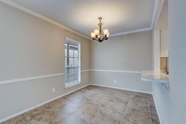 Building Photo - 513 Ridge St