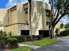 Building Photo - 4821 S Landings Dr