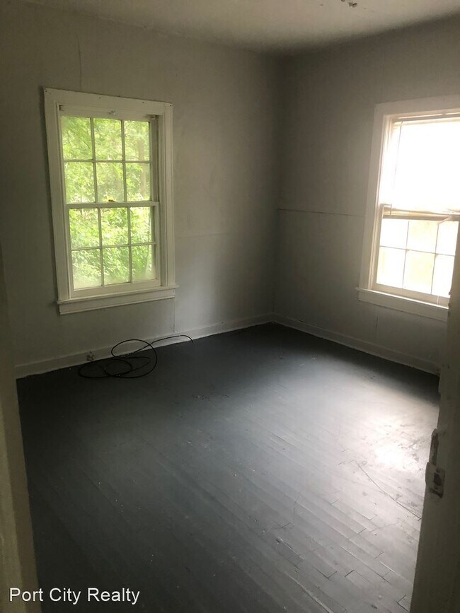 Building Photo - 2 br, 1 bath House - 1836 Cook