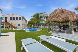 Building Photo - 235 Tavernier Dr