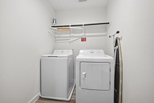 Building Photo - 10206 Penryn Frst Trl