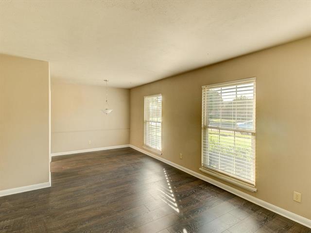 Foto del edificio - 2913 Cotton Gum Rd