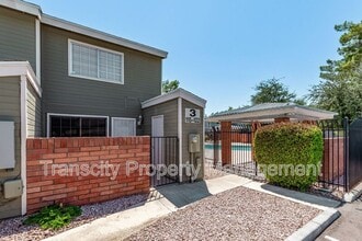 Building Photo - 2301 E University Dr