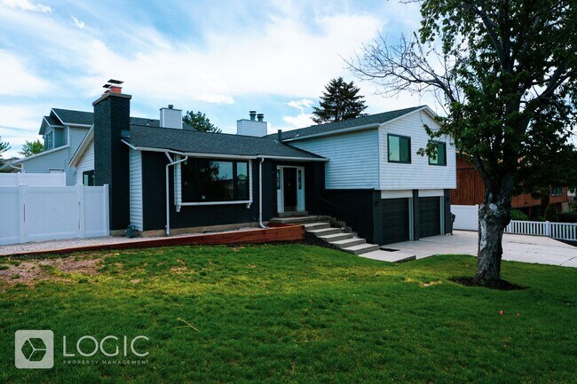 Foto del edificio - 1208 E Cedar View Dr