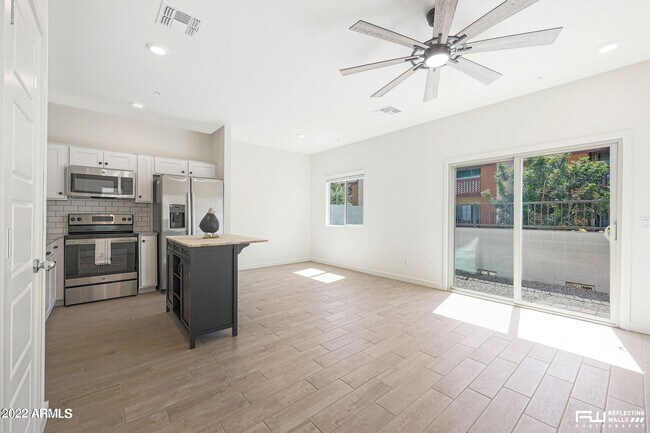 Building Photo - 2149 W Harmont Dr