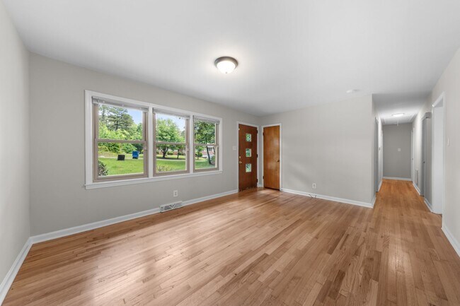 Foto del edificio - 3 Bedroom 1.5 Bath Home in South Durham