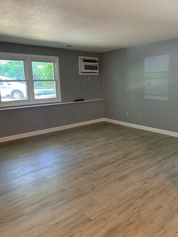 Photo - 1261 Church St Apartment