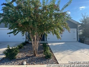 Building Photo - 621 Heathers Wy