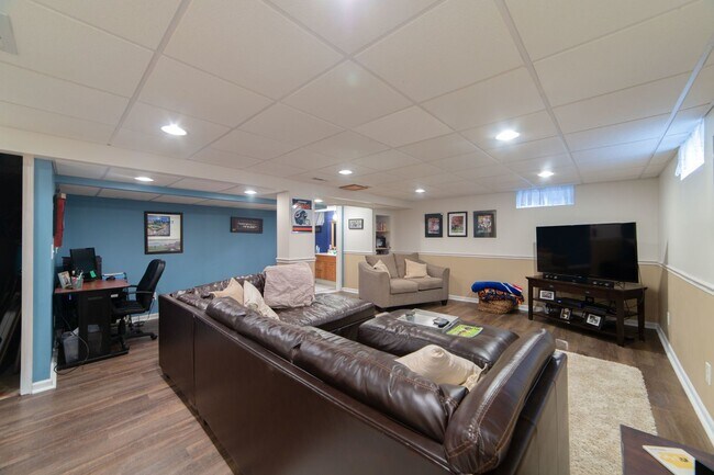 Foto del edificio - 609 Dawson Ave