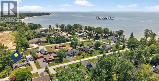 Building Photo - 44 Pleasant Ave S